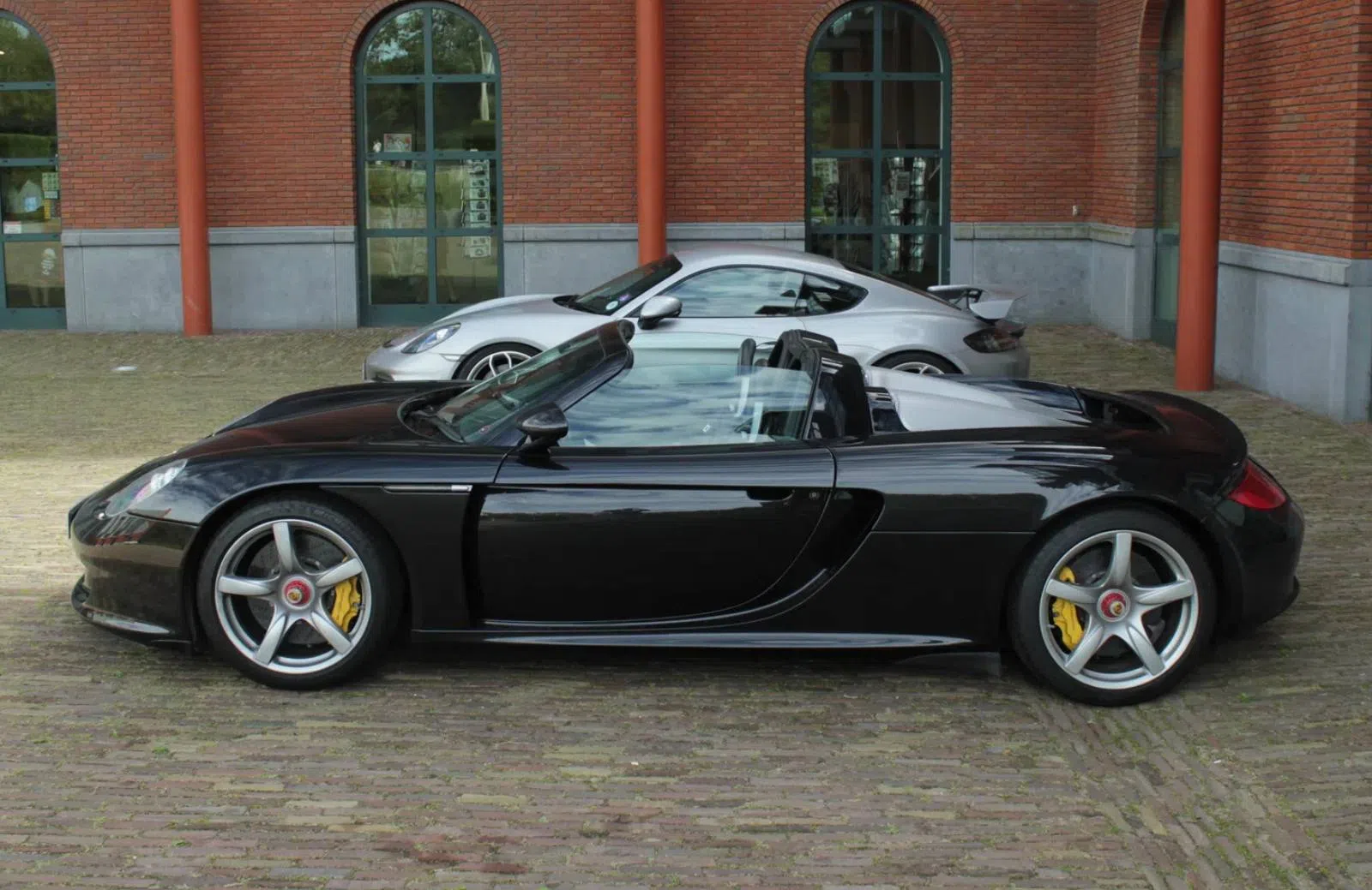 Spot vd week Porsche Carrera GT